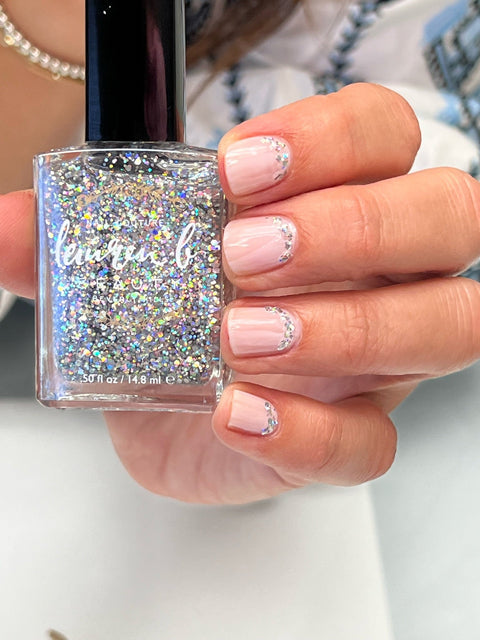 33 Carats - 7 FREE + VEGAN NAIL POLISH - College Bath and Body